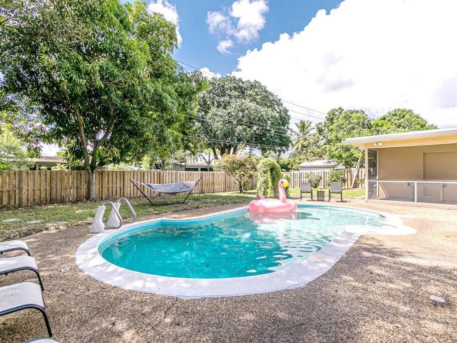 Modern Spacious 5-Bedroom Home With Pool Hollywood Luaran gambar